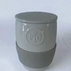 Pampered Chef Breakfast Egg Cooker Muffin Maker Ceramic Microwave 2634